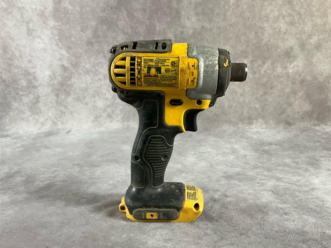 Dewalt Drill/Driver and Driver - 6