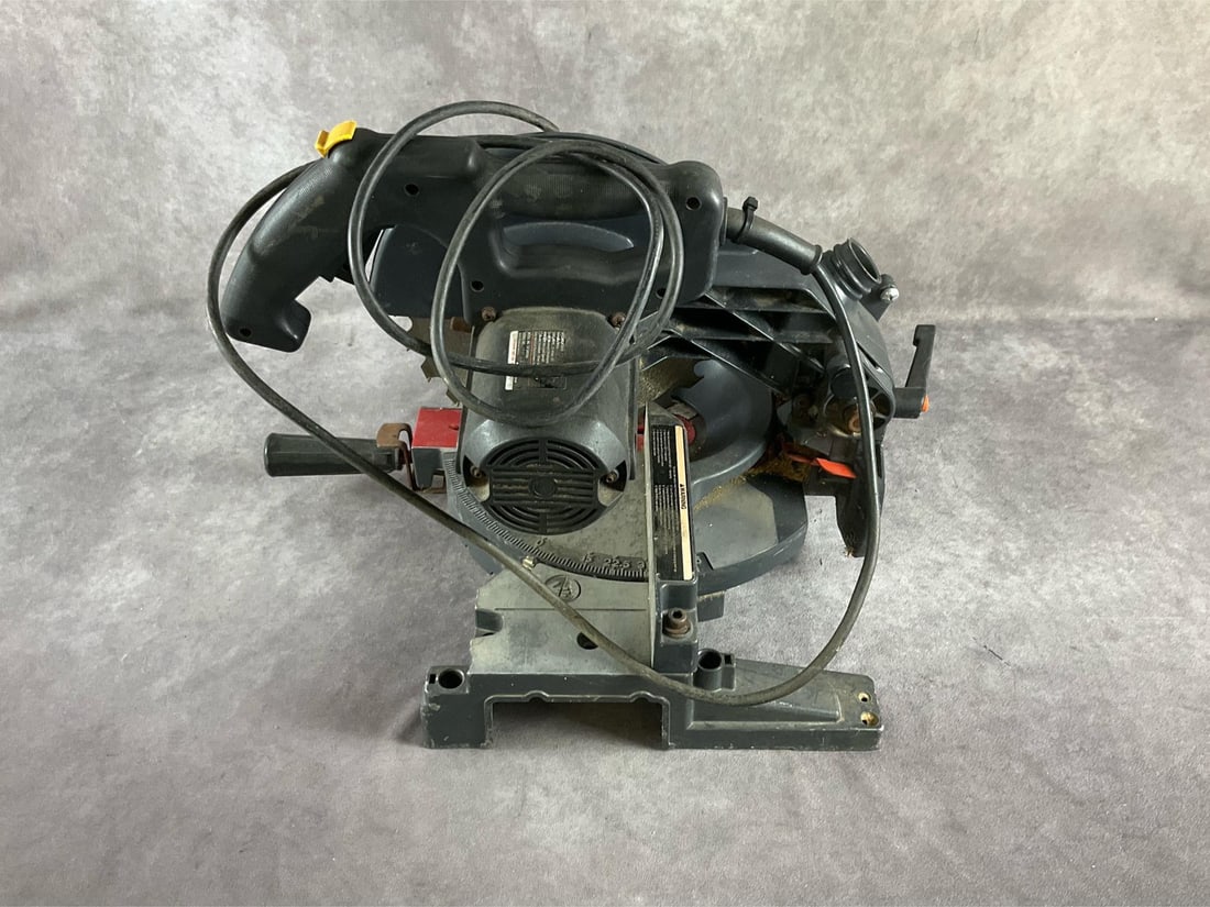 Craftsman Compound Miter Saw - 3