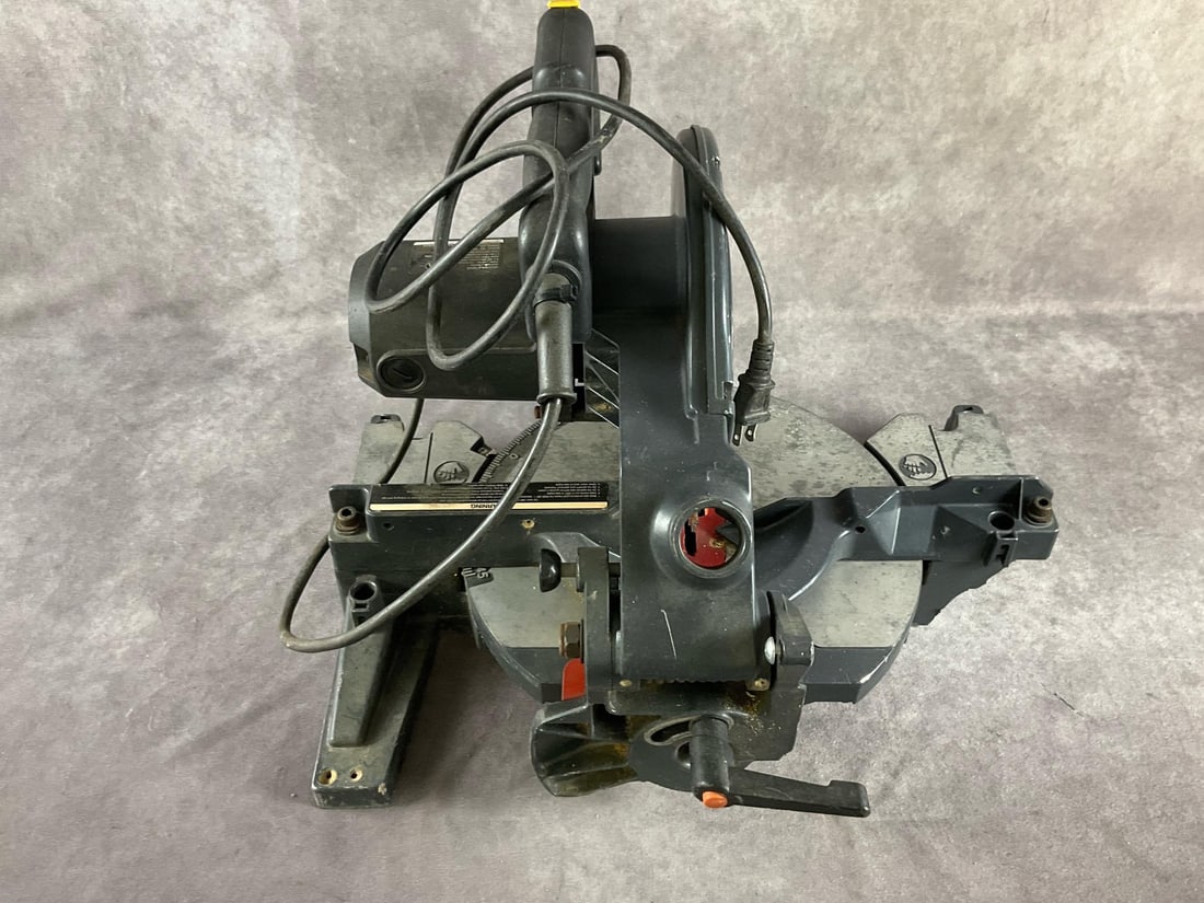 Craftsman Compound Miter Saw - 4