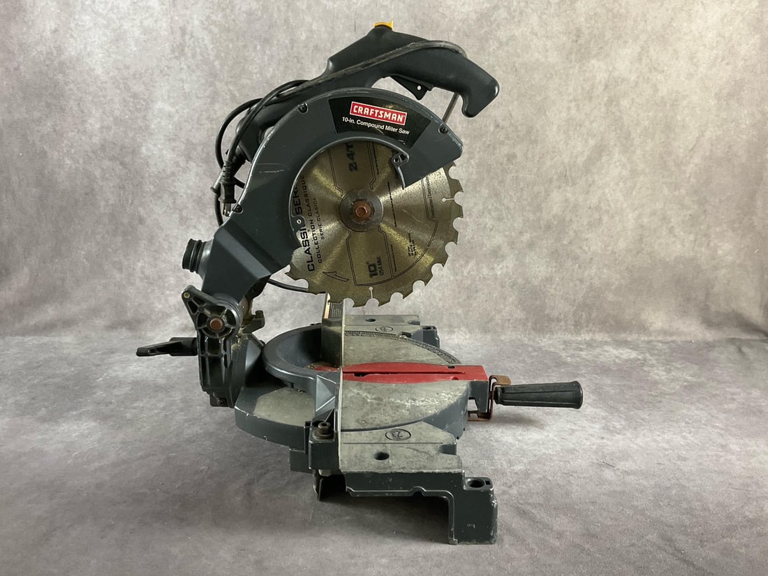 Craftsman Compound Miter Saw - 5