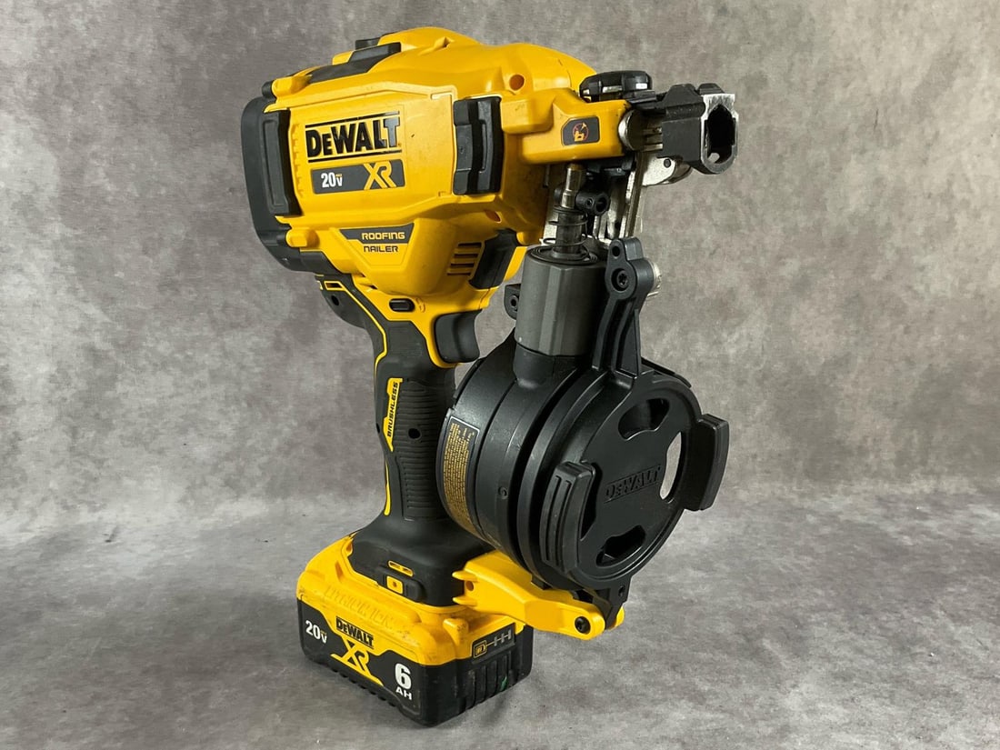 Dewalt Roofing Nailer - 5