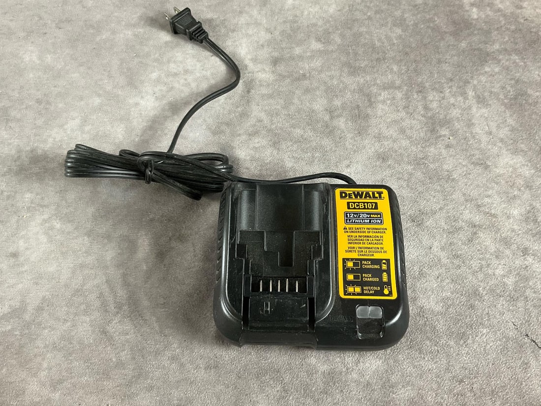 Dewalt Roofing Nailer - 7