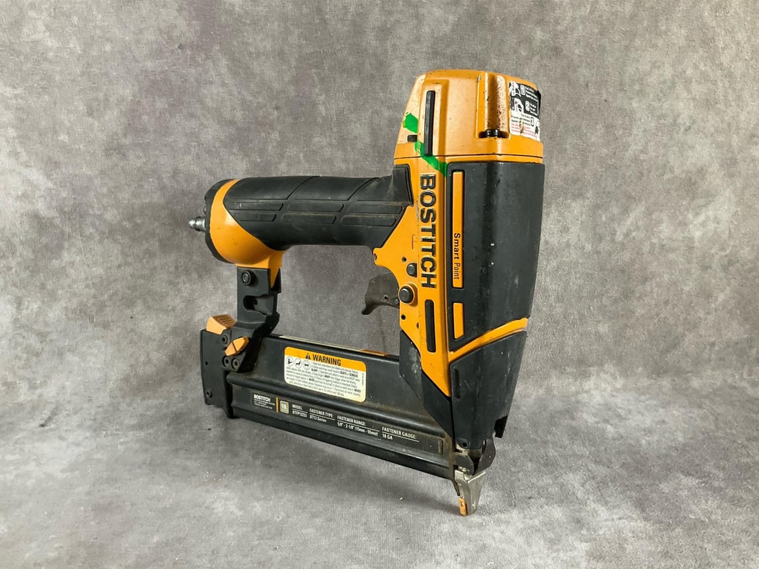 Bostitch Brad Nailer - 4