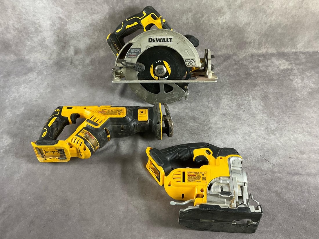 Dewalt Saw Set: Three piece 20v set. Includes DCS573 circular saw, DCS367 sawsall and DCS331 jig saw. Used, all power up, and in good condition. Tools only. Largest tool measures 12 inches long X 7 inches wide X 12