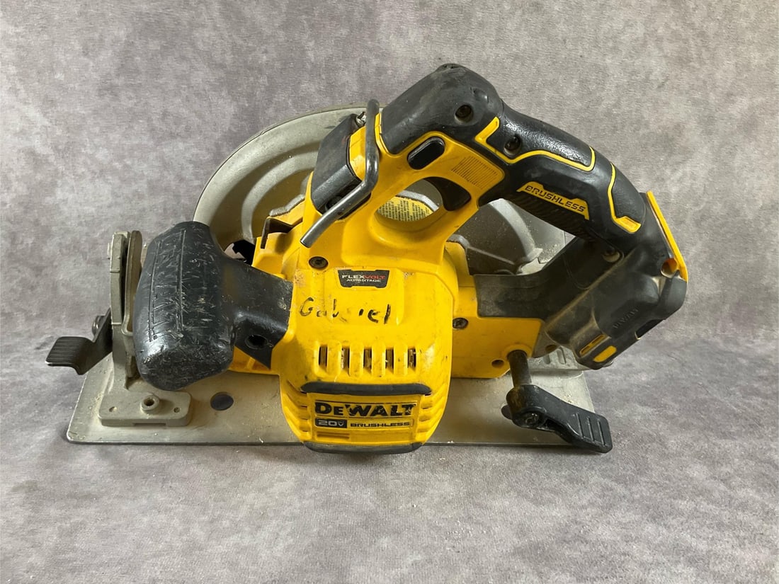 Dewalt Saw Set - 3