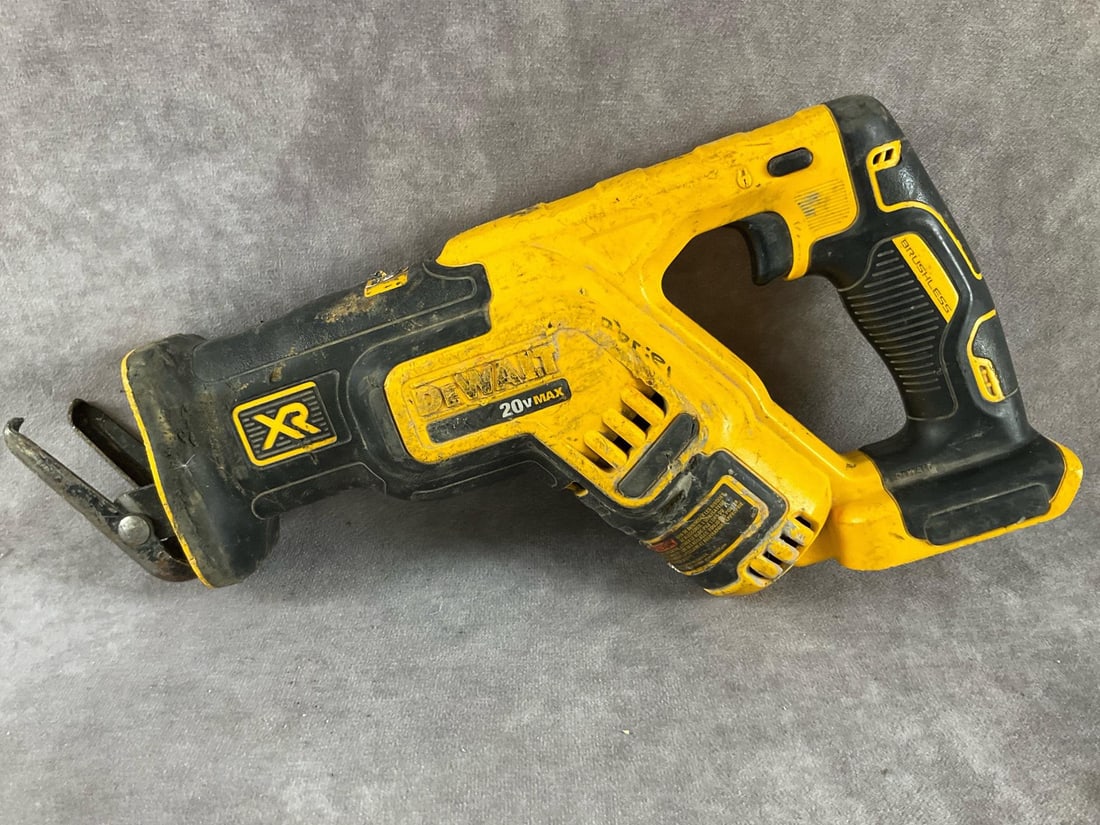 Dewalt Saw Set - 8