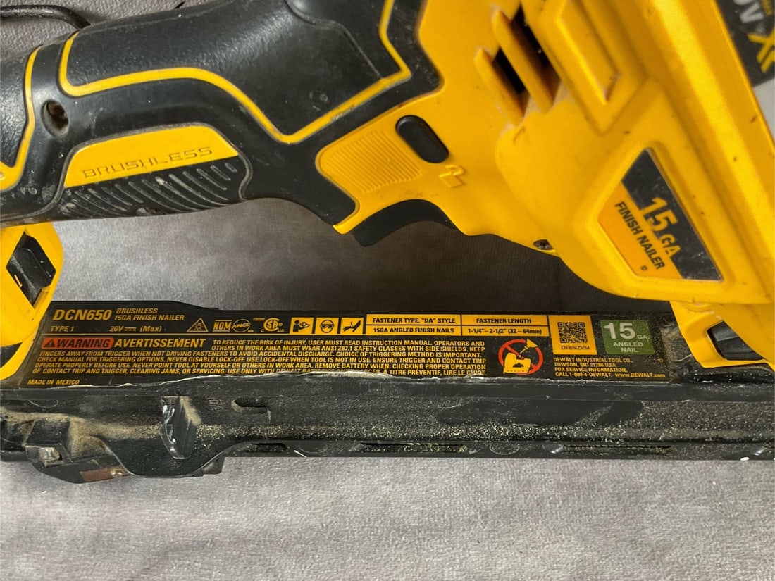 Dewalt Finish Nailer - 5
