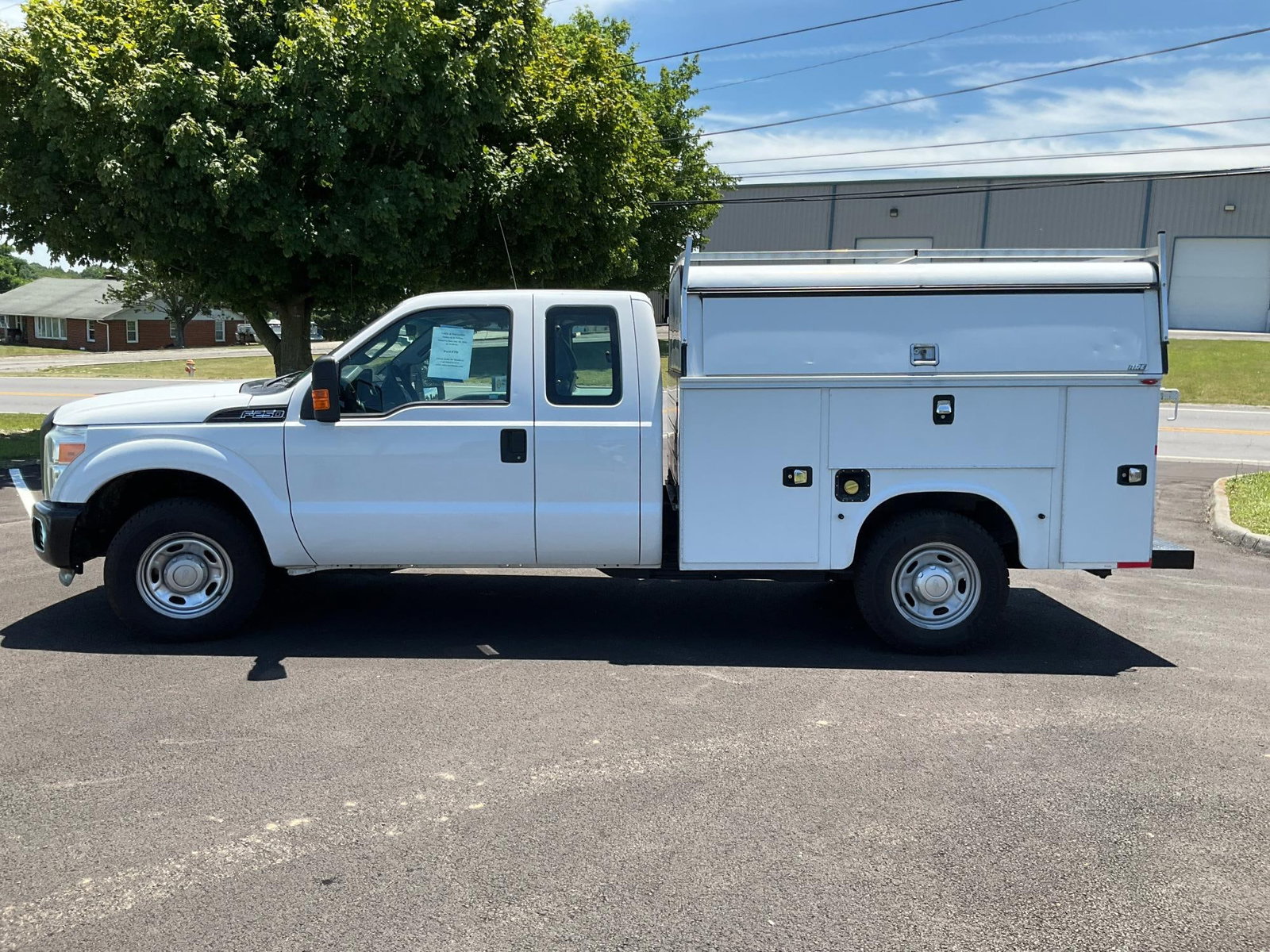 Ford F250 XL Super Duty (1 of 20)