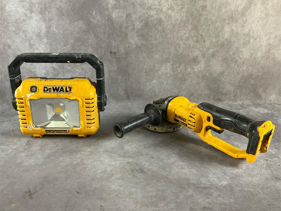 Dewalt Light & Grinder (1 of 9)