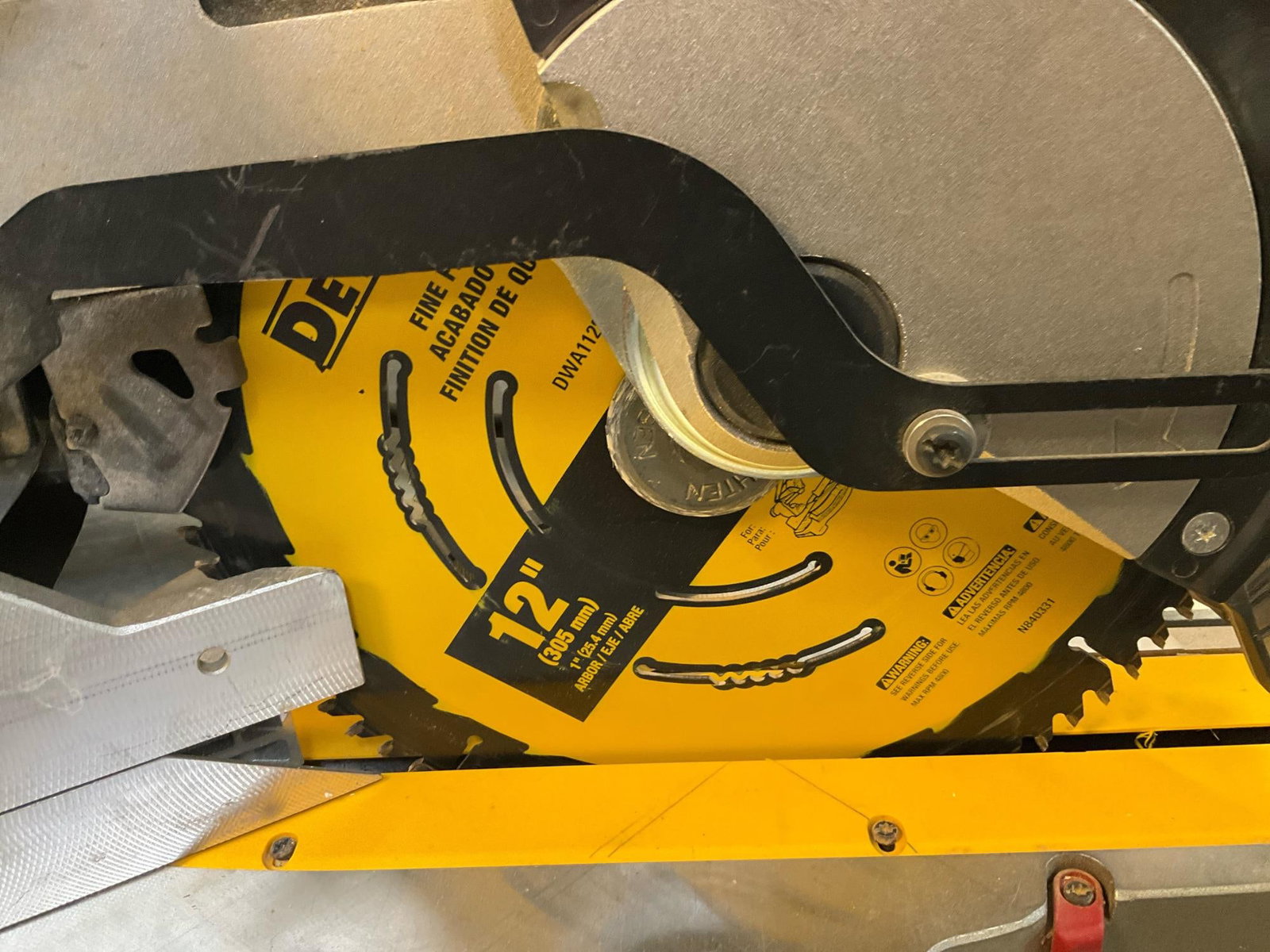 DeWalt Compound Miter Saw - 4