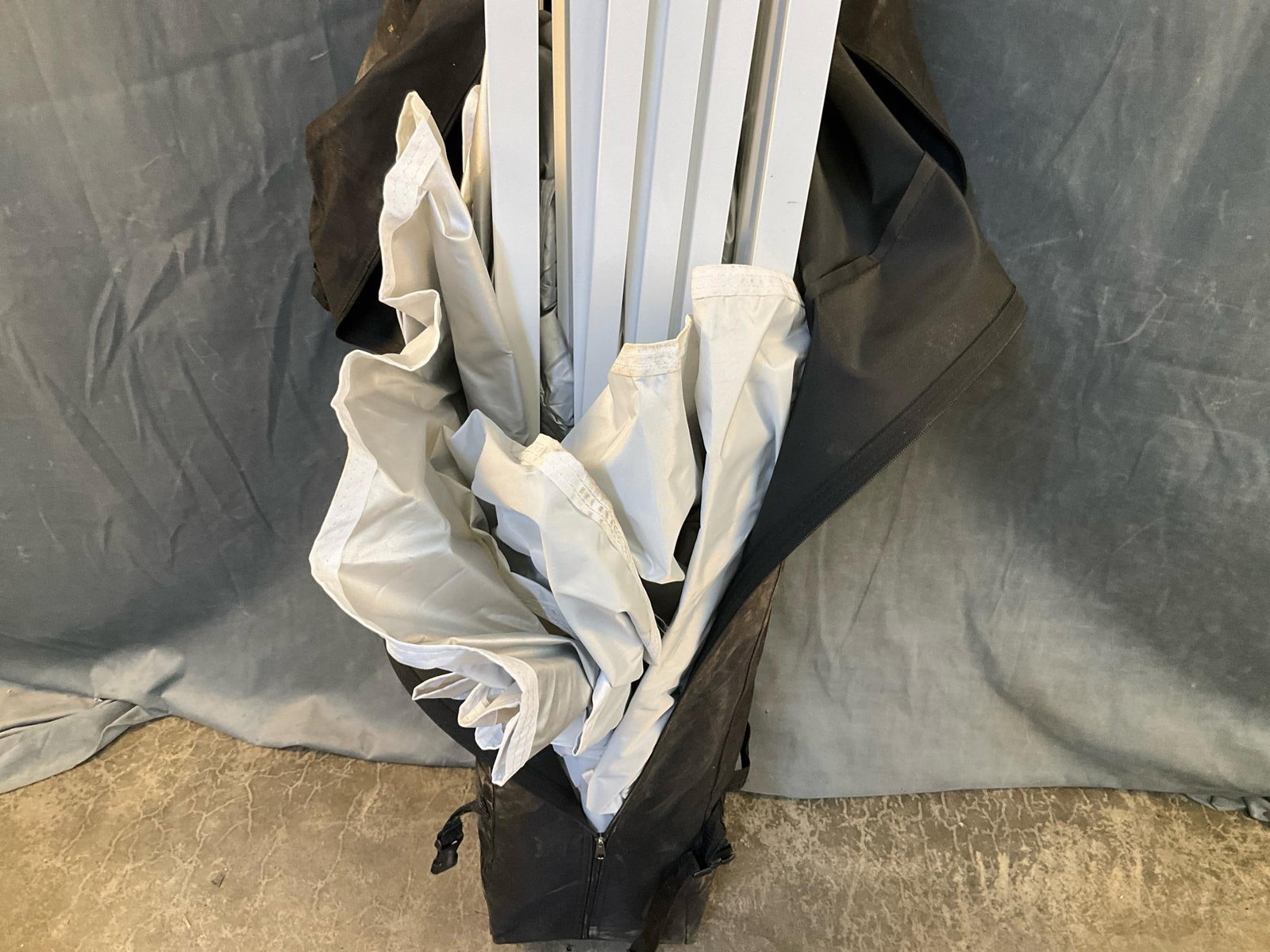 Pop Up Tent - 6