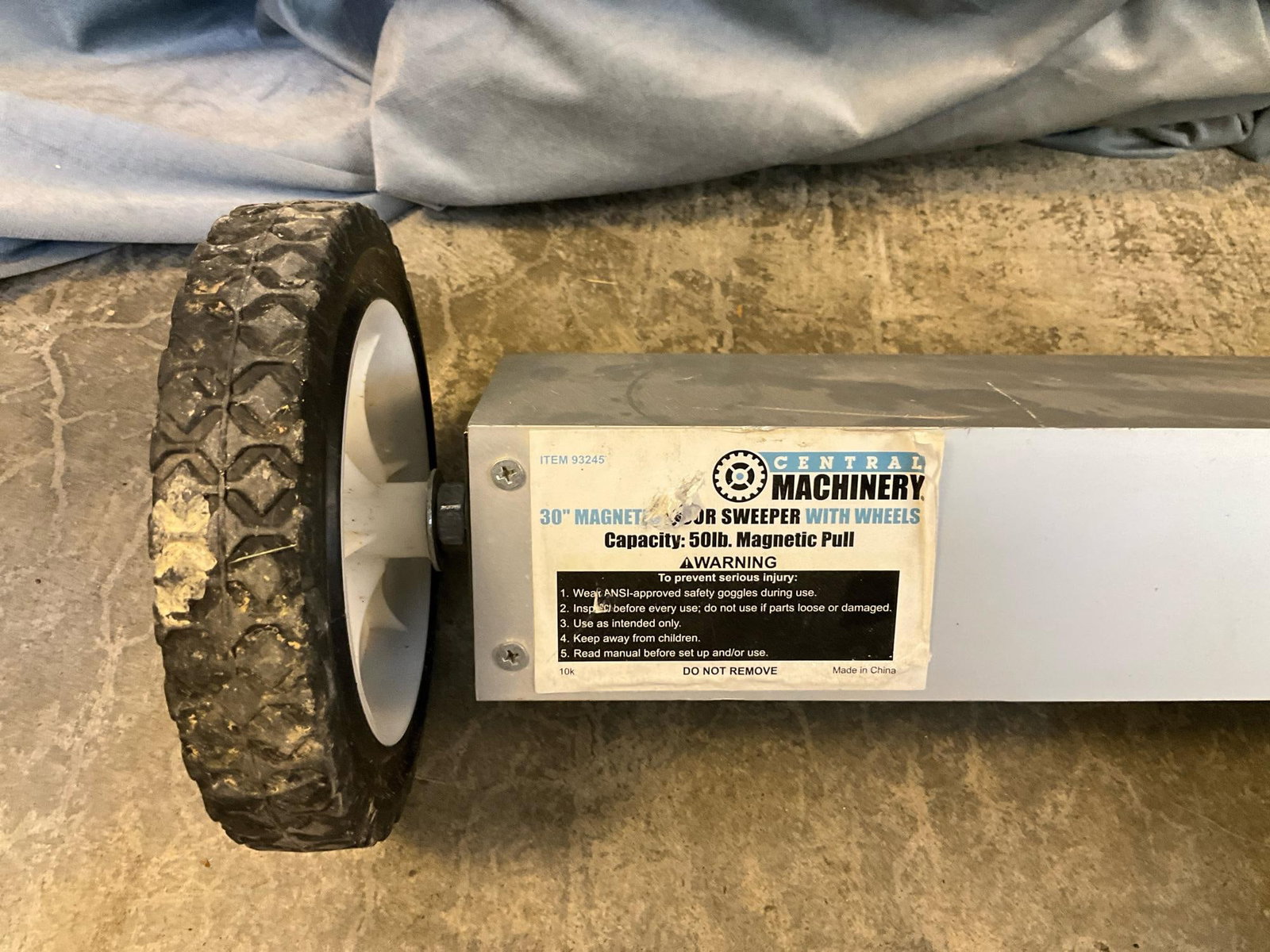 Magnetic Floor Sweeper - 5