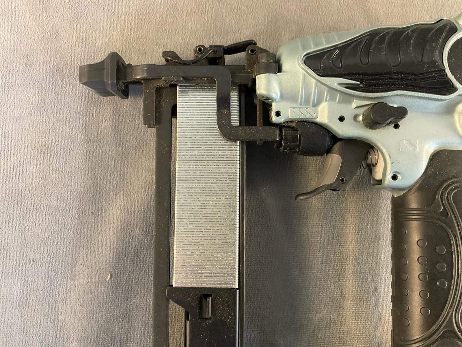 Hitachi Stapler Gun - 6