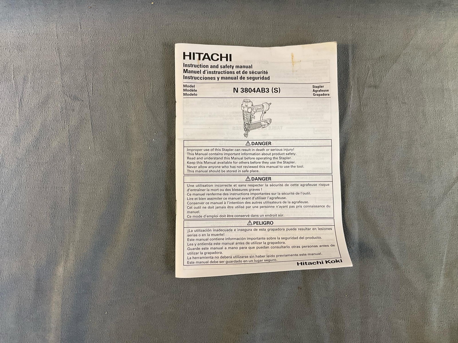 Hitachi Stapler Gun - 7