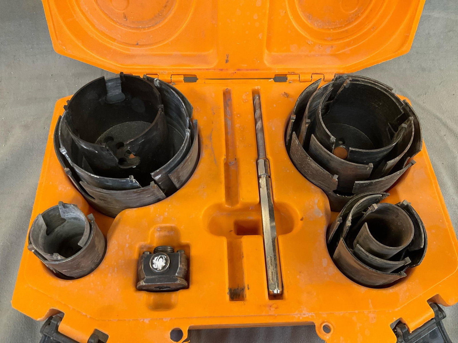 Hole Saw Kit - 6