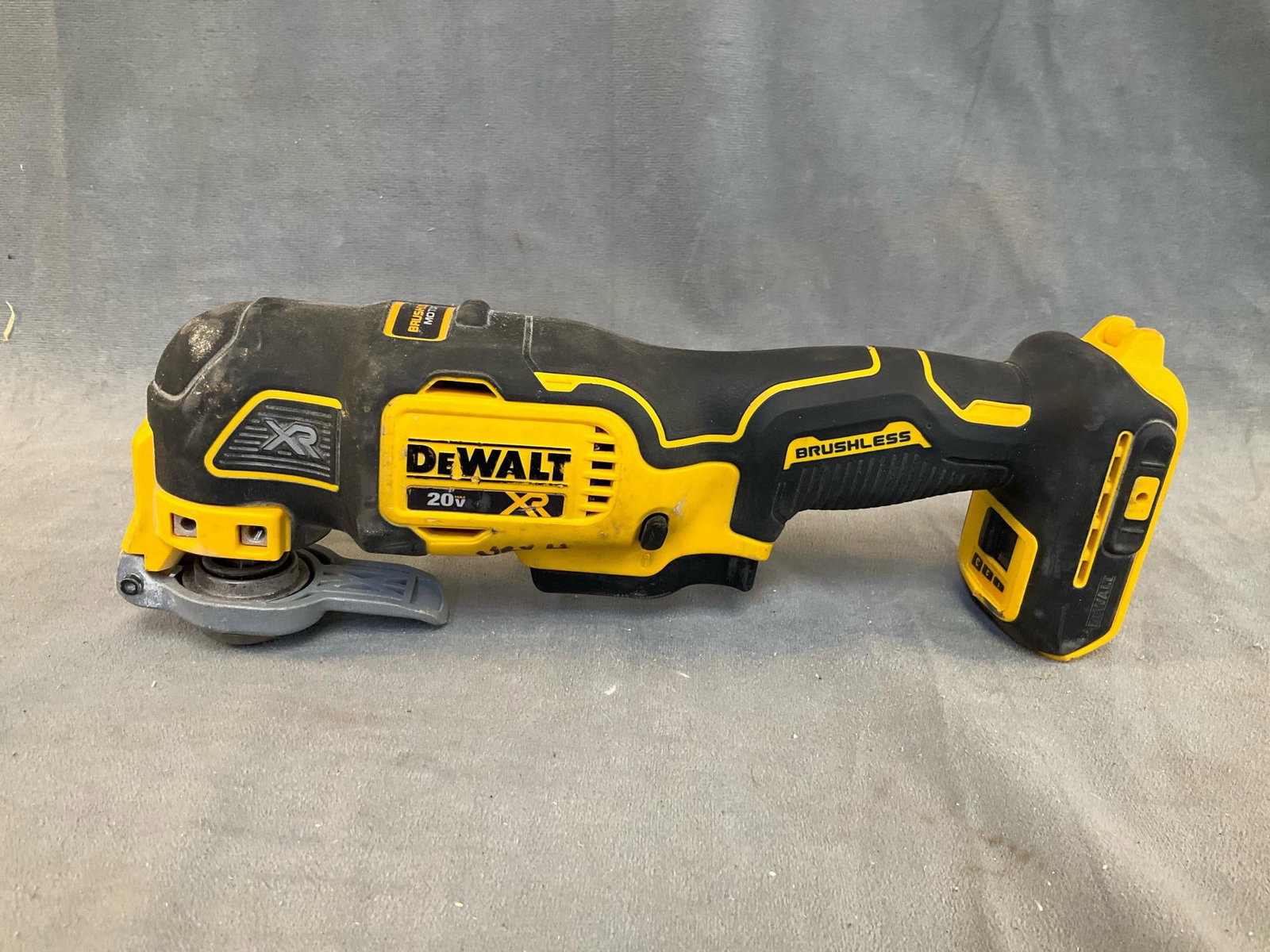 DeWalt Multi-Tool - 3