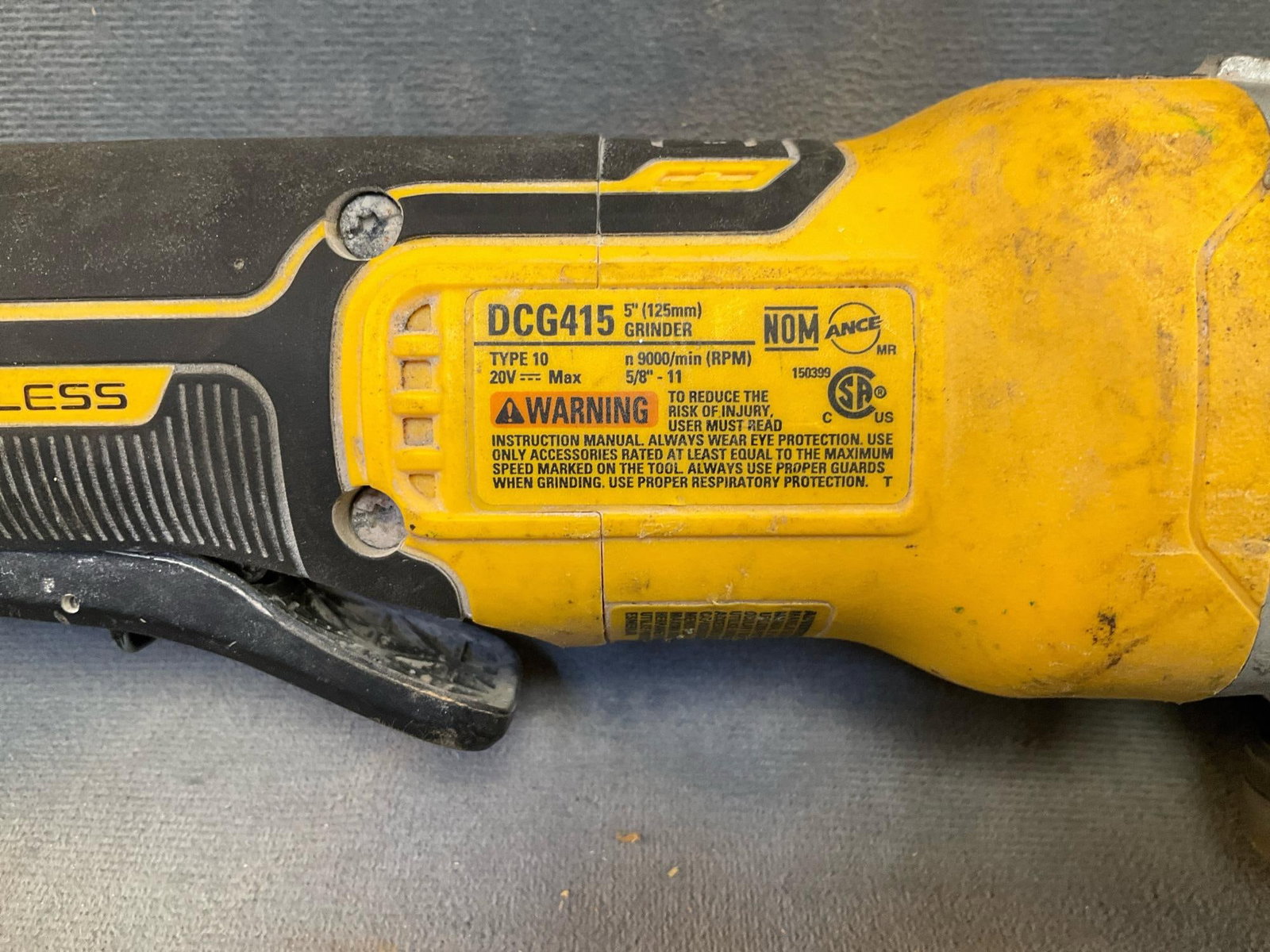 DeWalt Multi-Tool - 6