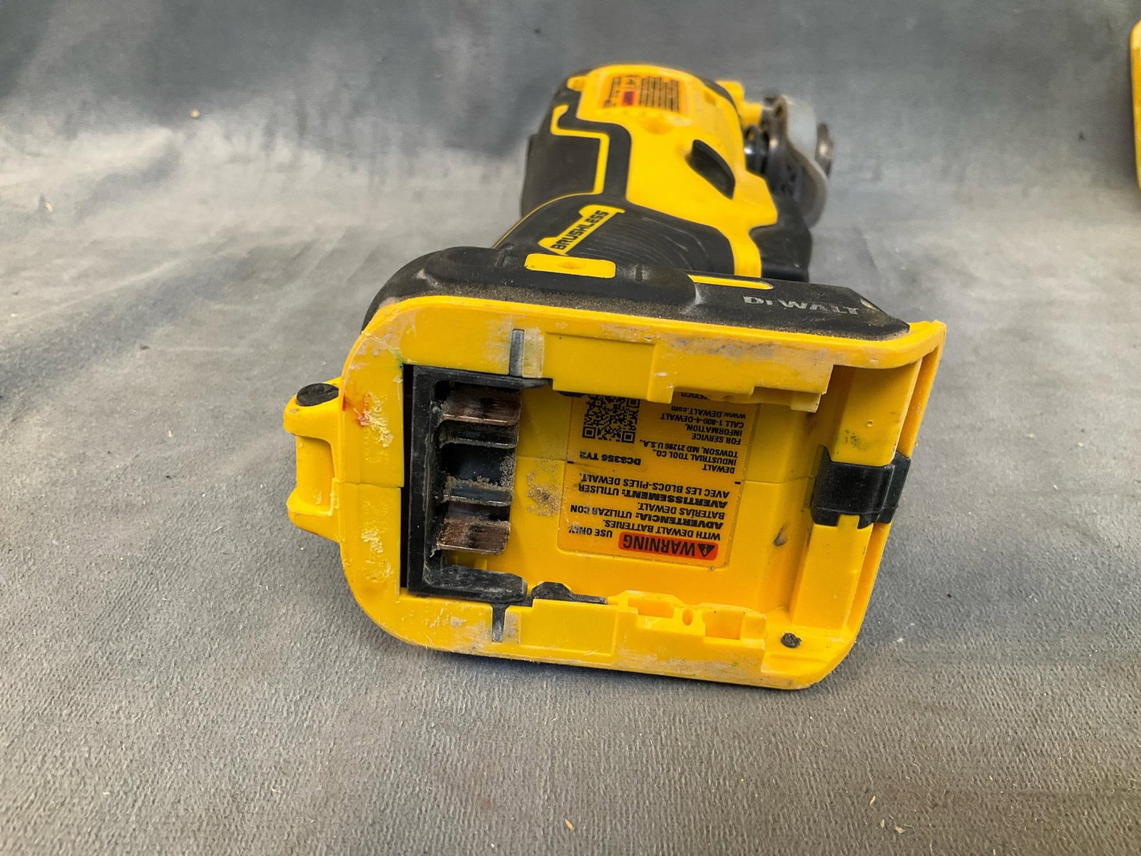 DeWalt Multi-Tool - 8