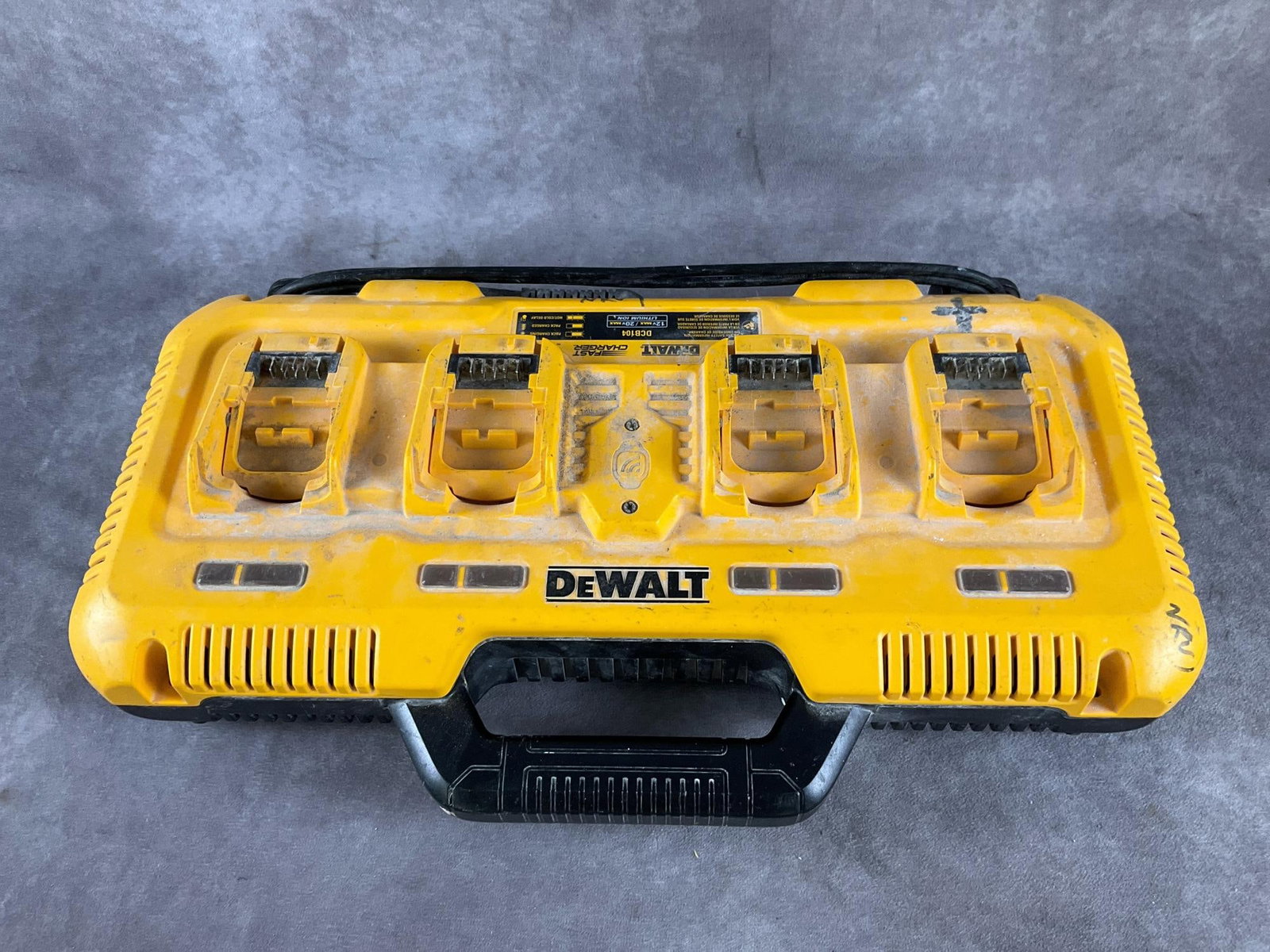 Dewalt Charger - 2