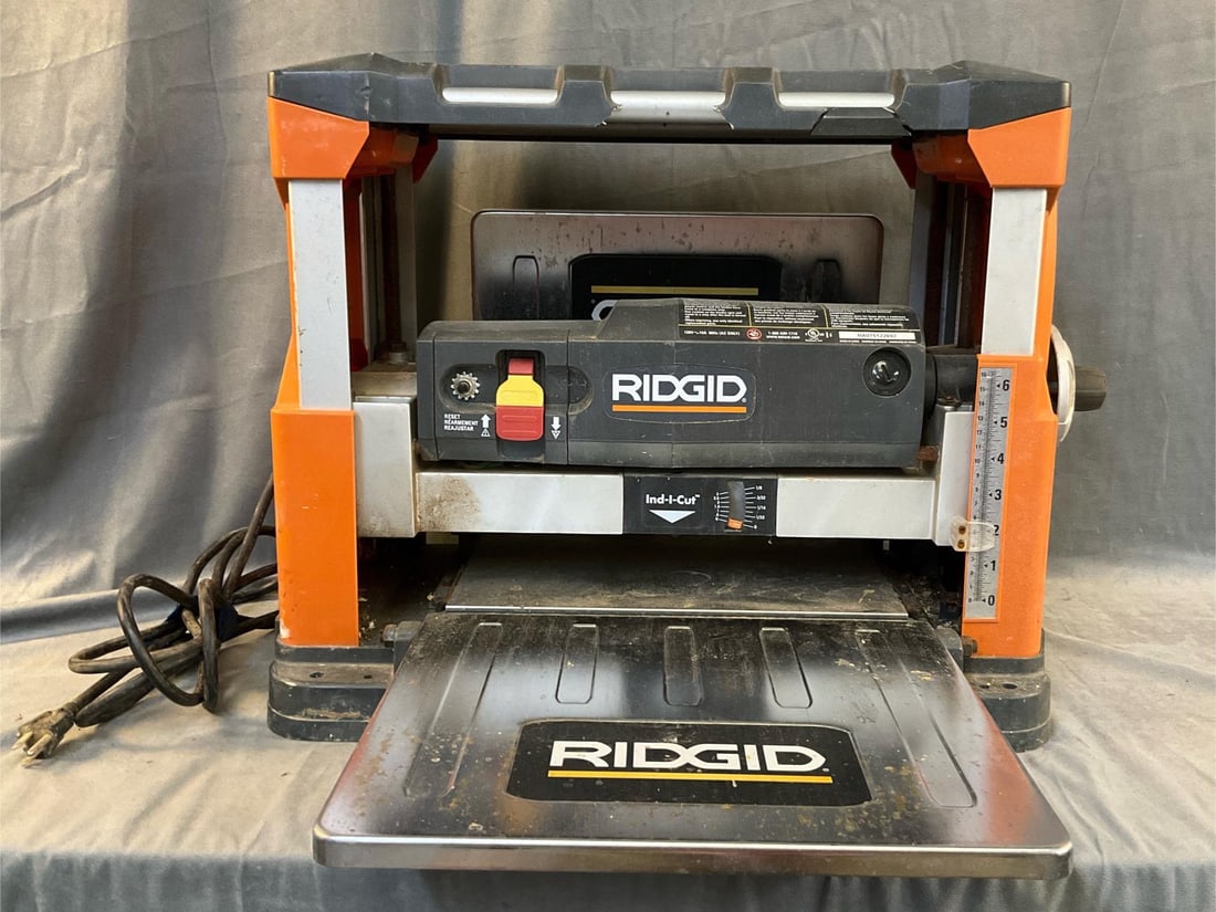 Thickness Planer (1 of 7)
