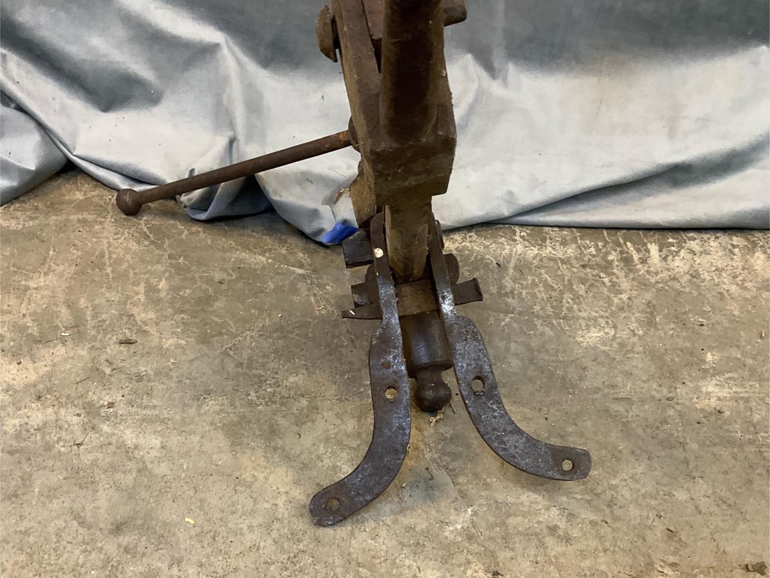 Blacksmith’s Leg Vice - 6