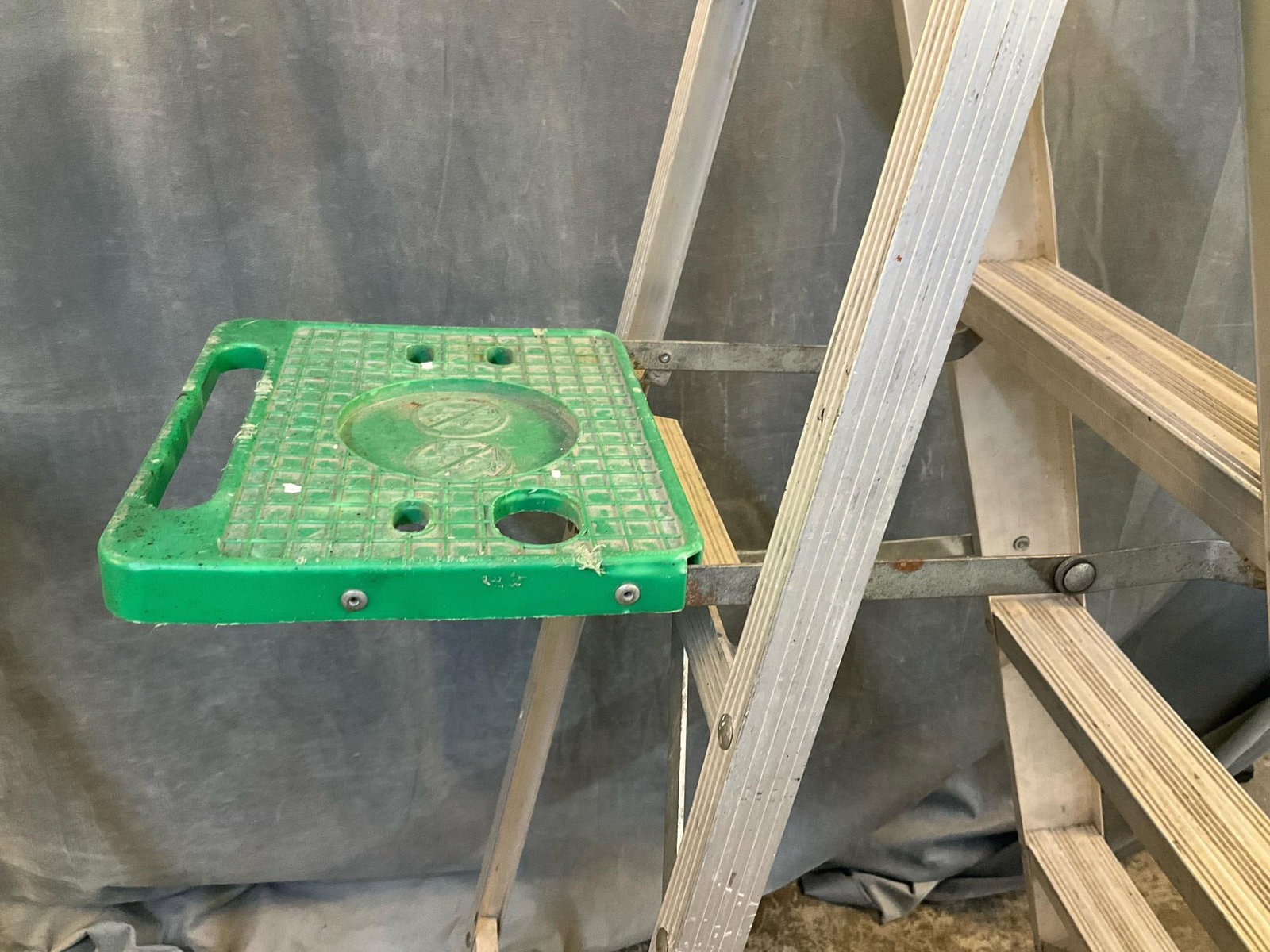 Huskey Step Ladders - 6