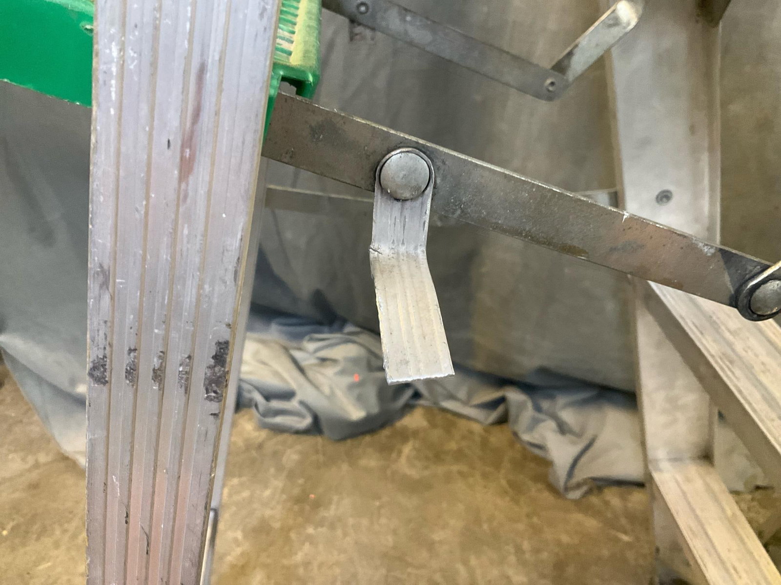 Huskey Step Ladders - 8