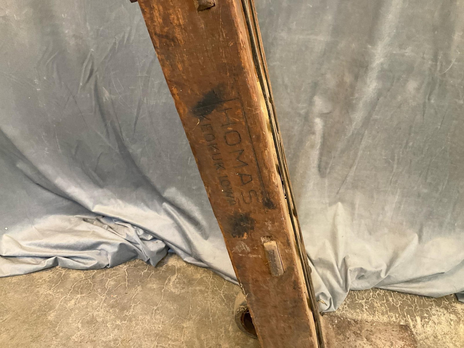 Hand Truck - 4