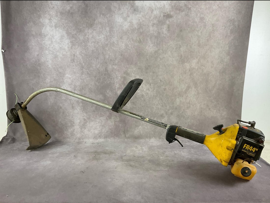 McCulloch String Trimmer: FR44 factory re-conditioned. Used, untested, otherwise in good condition. Measures 53 inches long X 9 inches wide X 9 inches high.
