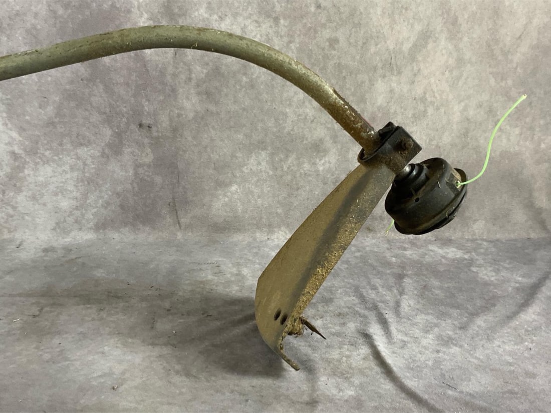 McCulloch String Trimmer - 5