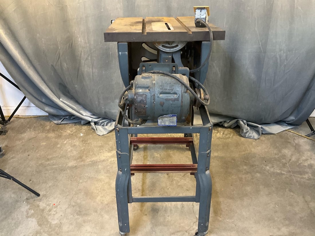 Craftsman Table Saw - 5
