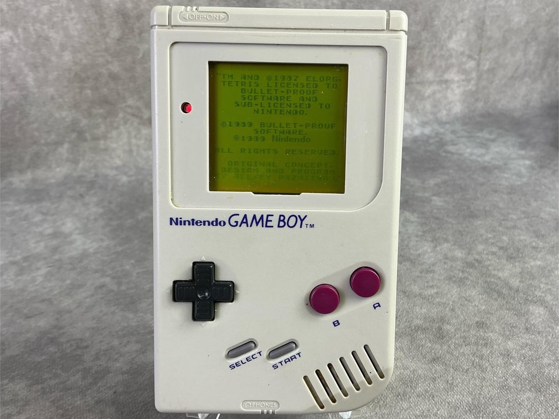 Nintendo Game Boy - 3