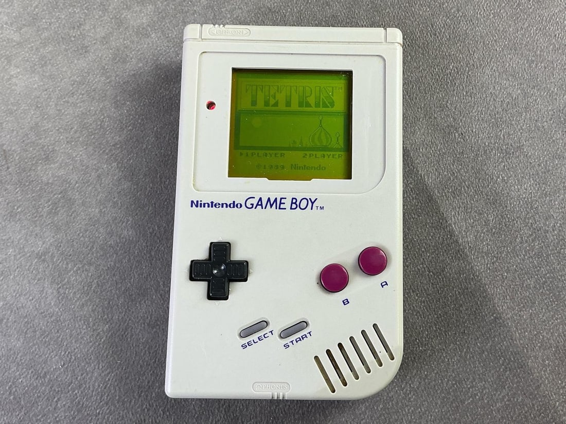 Nintendo Game Boy - 5