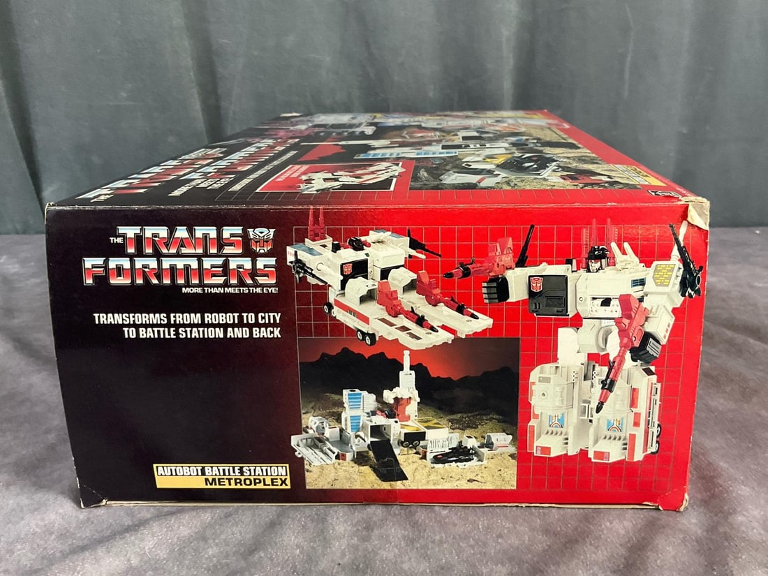 Transformers Heroic Autobot Metroplex - 16