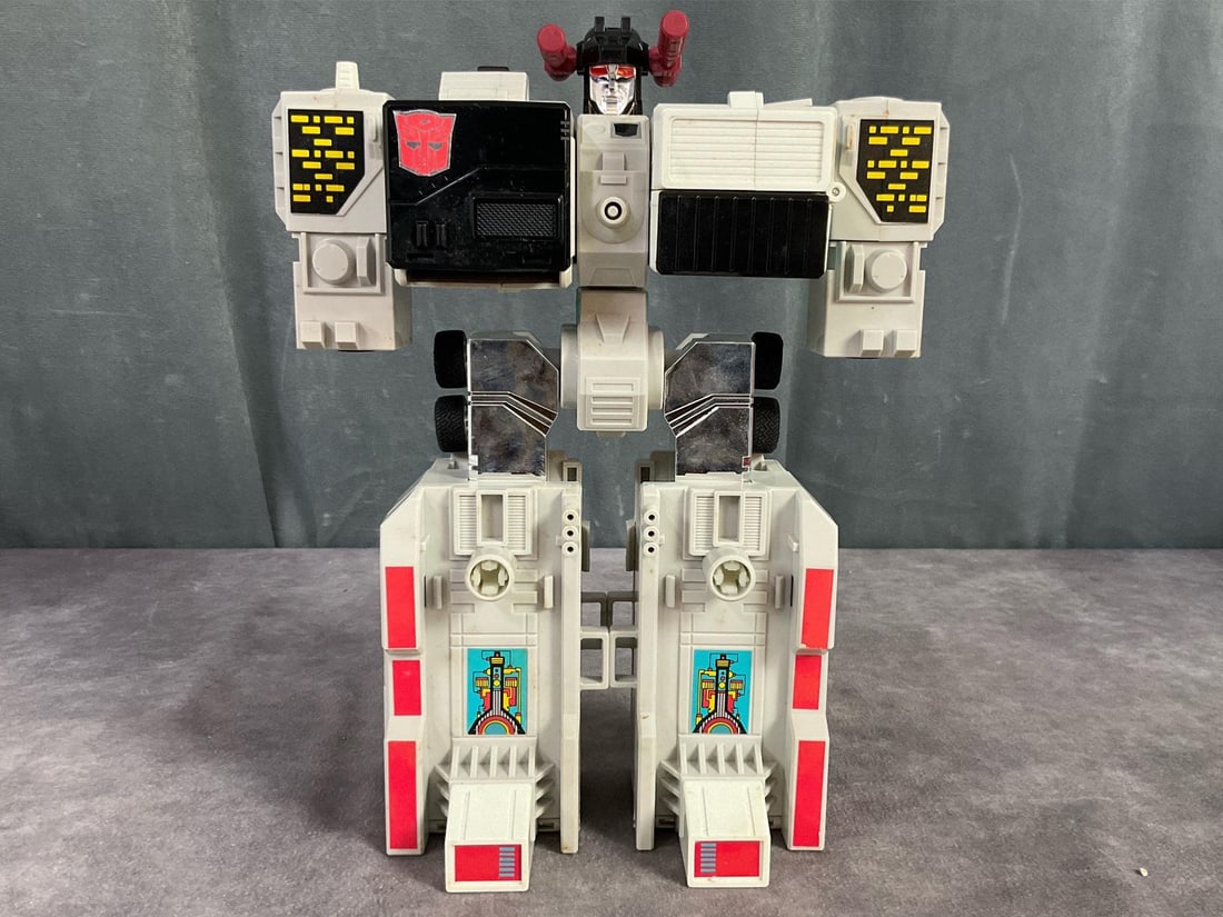 Transformers Heroic Autobot Metroplex - 3
