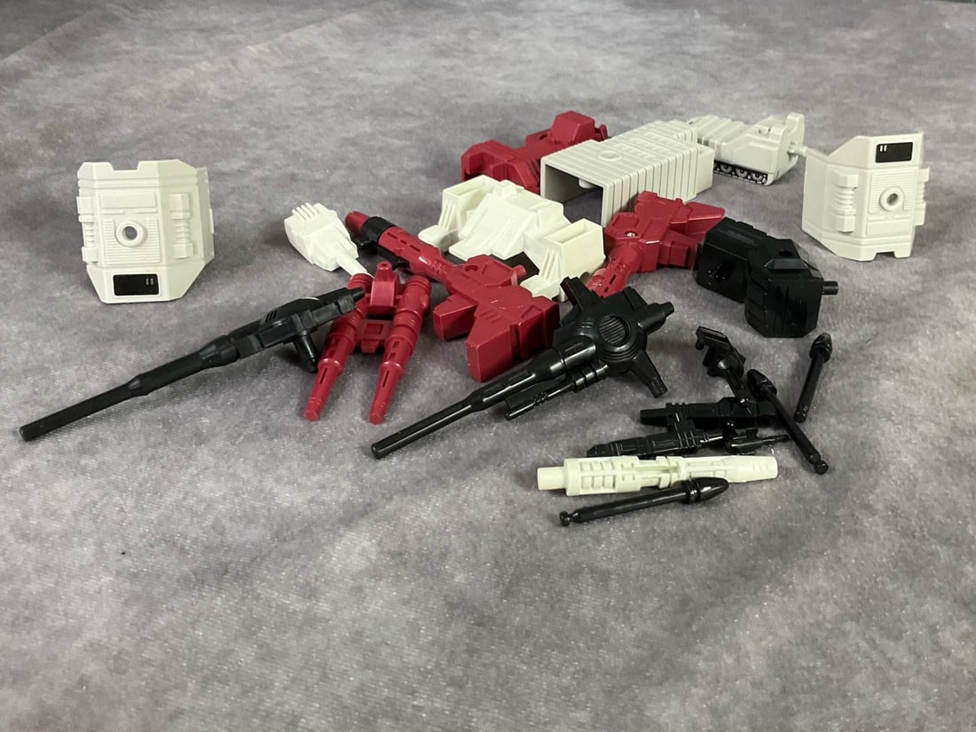 Transformers Heroic Autobot Metroplex - 9