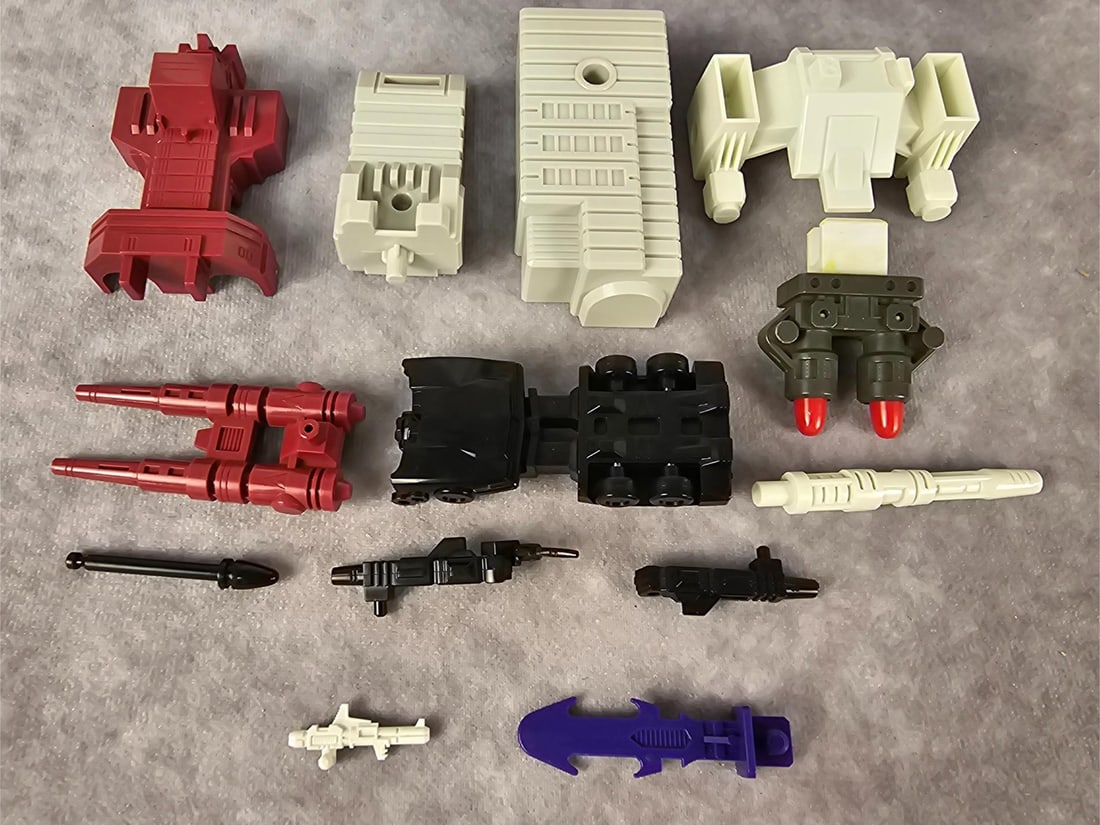 Transformers Metroplex - 3