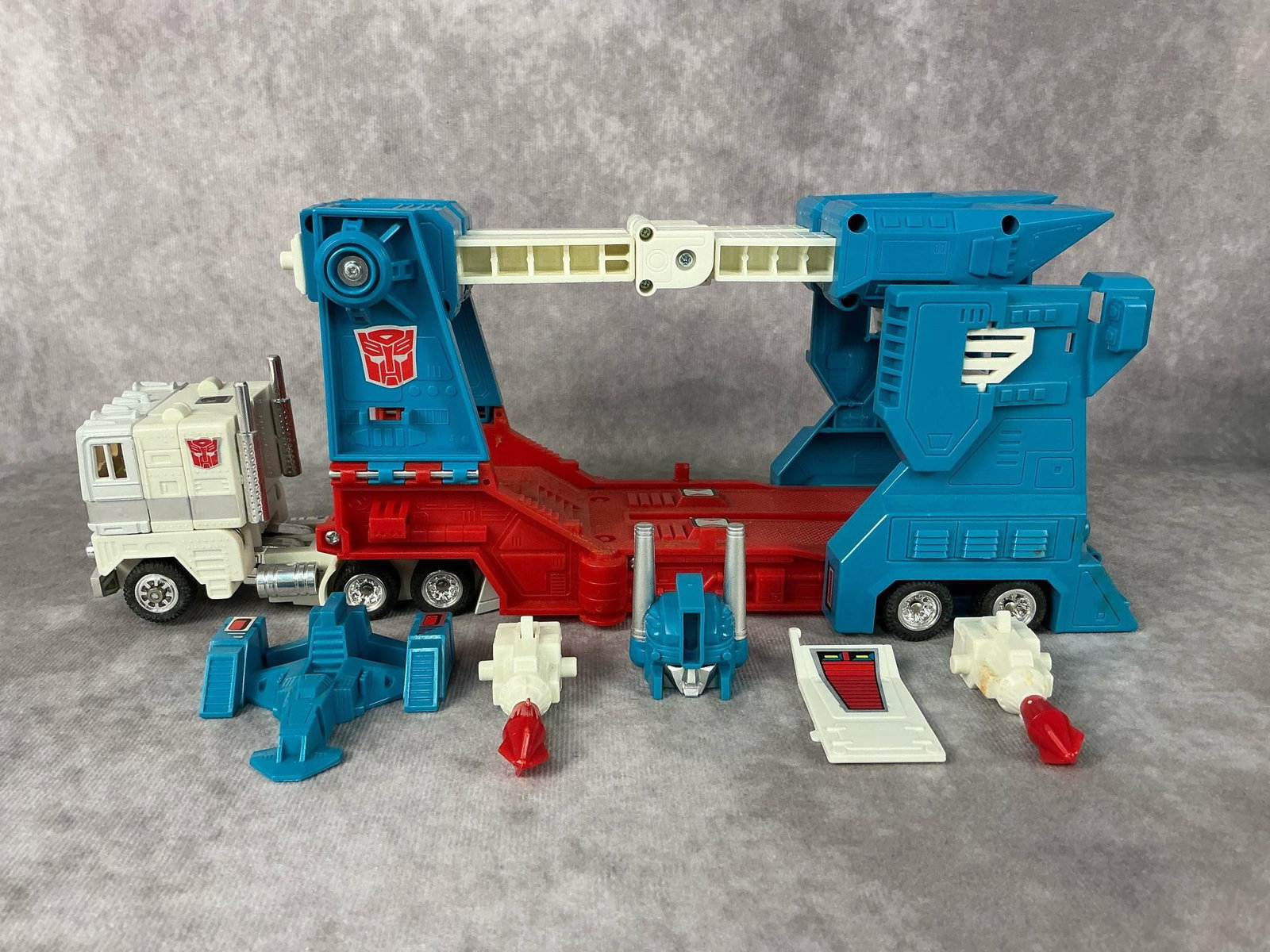 Ultra Magnus Transformer (1 of 10)