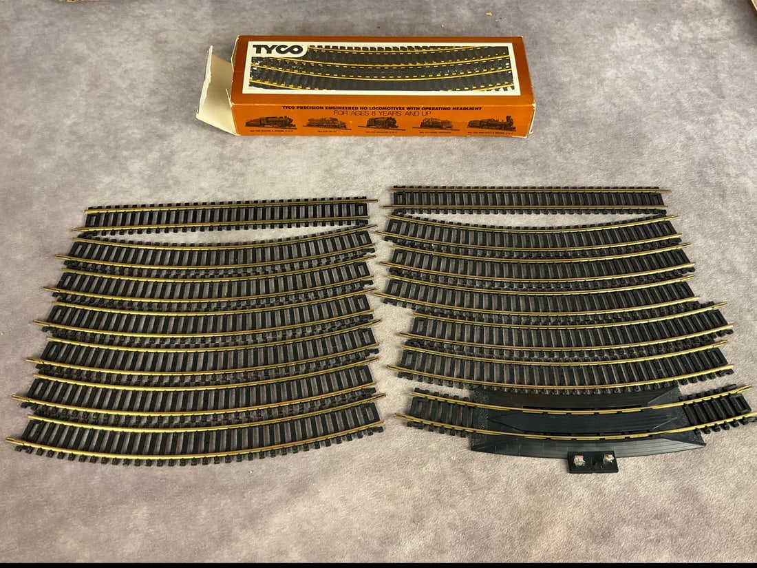 Tyco Midnight Special Electric Train Set - 16