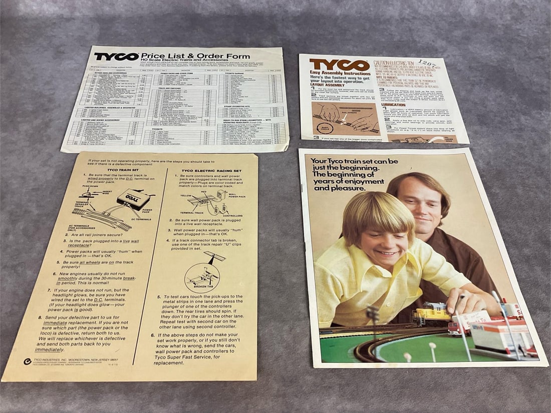 Tyco Midnight Special Electric Train Set - 17