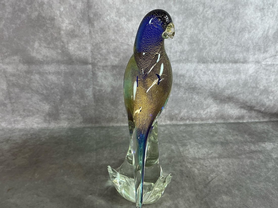 Murano Bird Sculpture: Vintage glass bird sculpture. Murano glass bird with vibrant blue head and shimmering gold leaf. Signed by artist S Frattin, #253/ F, 389 of 750. In good condition. Measures 3.25 inches wide at base