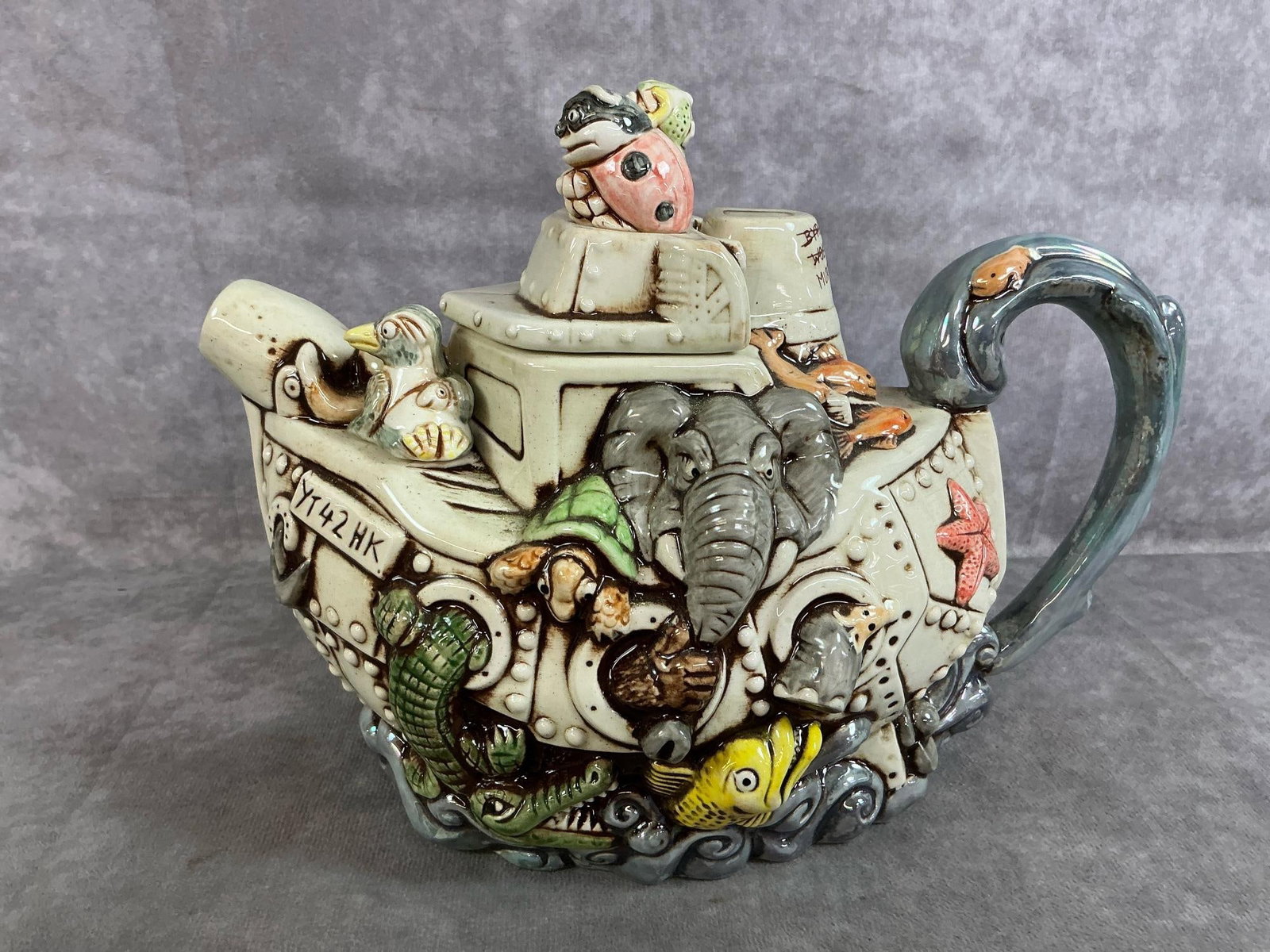 Harmony Kingdom Ark Teapot - 2