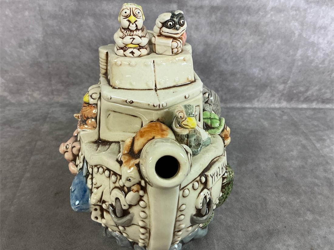 Harmony Kingdom Ark Teapot - 3