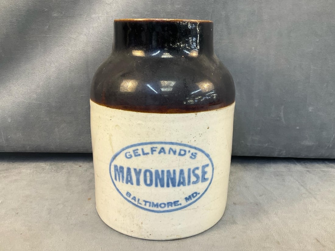 Baltimore Ad Stoneware: Early 20th century "Gelfand's Mayonnaise Baltimore, Md." stoneware advertising crock. Missing top and bail handle with several chips to rim, otherwise good condition. Measures 6.75 inches in diameter 