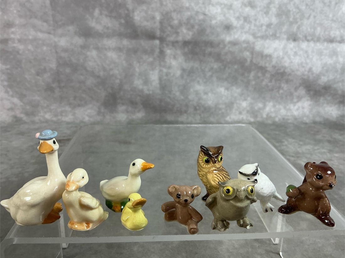 Hagen-Renaker Owls, Ducks & Bear: Nine late 1900's ceramic Hagen-Renaker miniature collection. Includes ducks, goose, teddy bear, owls, and squirrel. White duckling has slight color fade, otherwise items in good condition. Goose measu