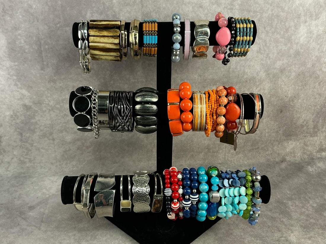 Bangle Delight & More - 3