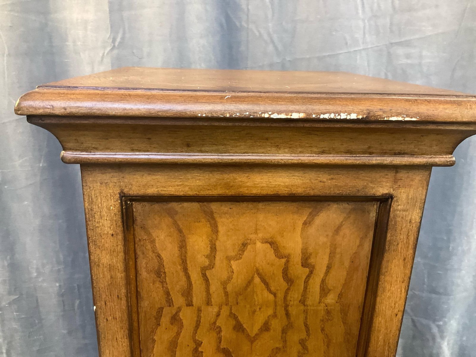 Cabinet/Pedestal - 4