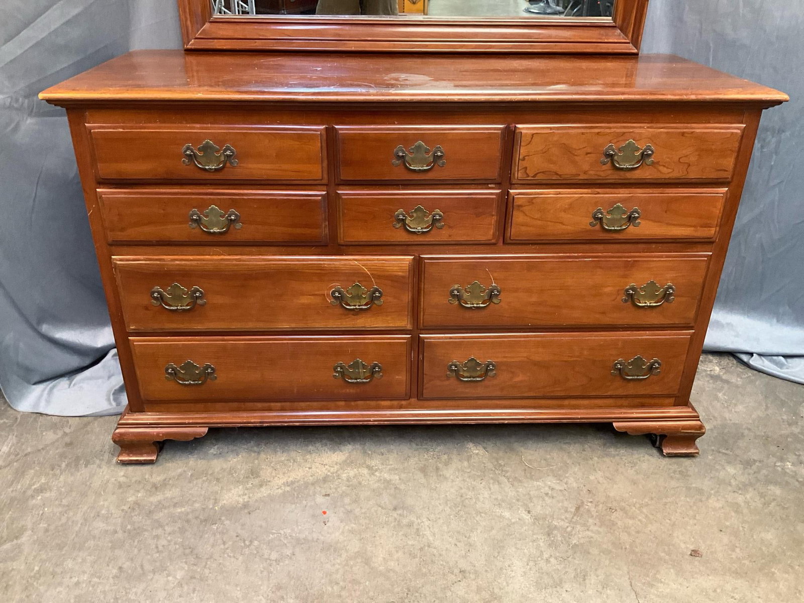Dresser - 2