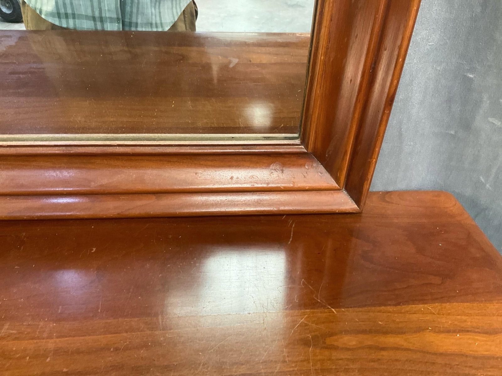 Dresser - 6