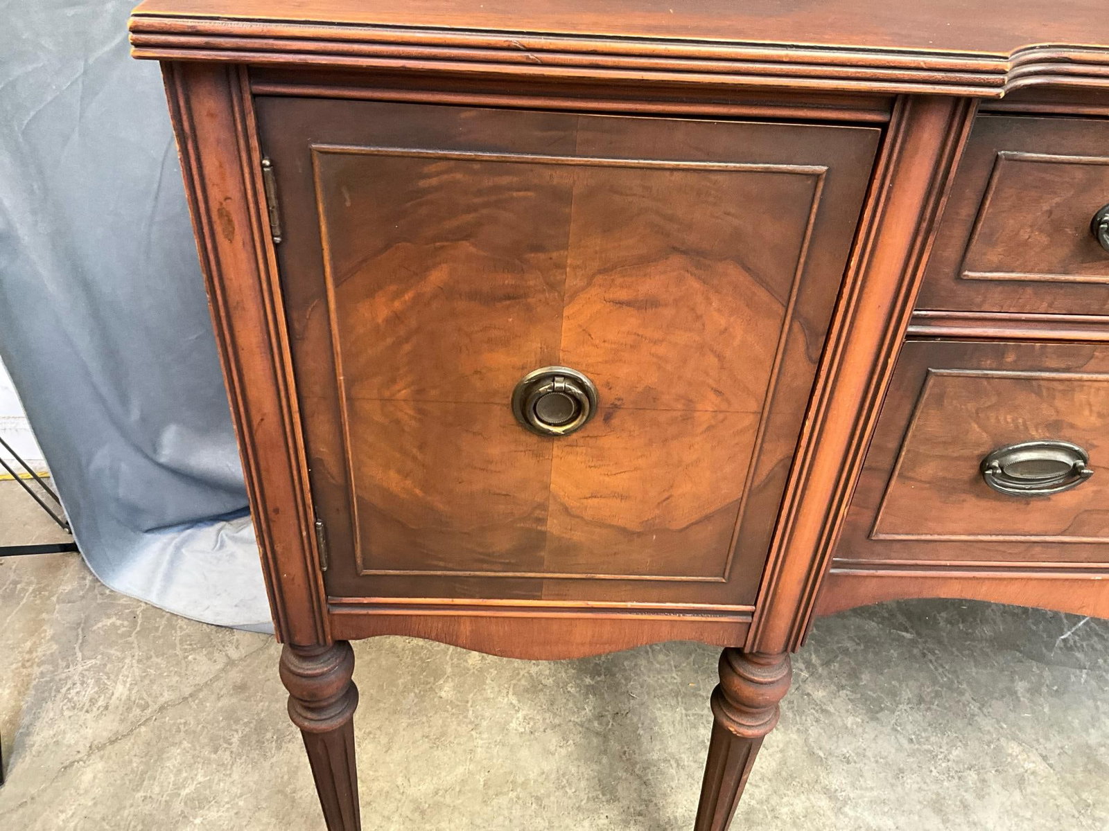 Sheraton Style Sideboard - 3